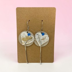 Cercei din piele naturală și lut polimeric.